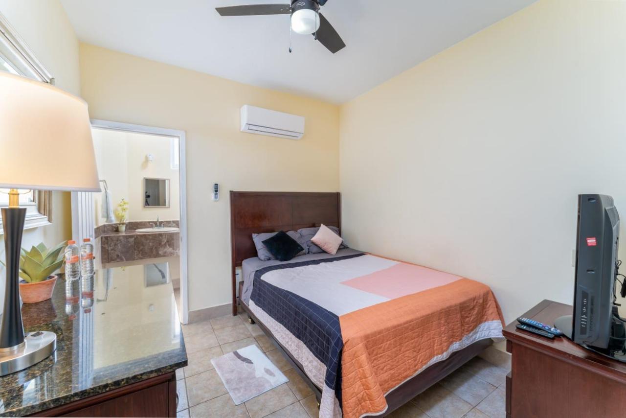 Hotel El Faro Loreto Лорето Экстерьер фото